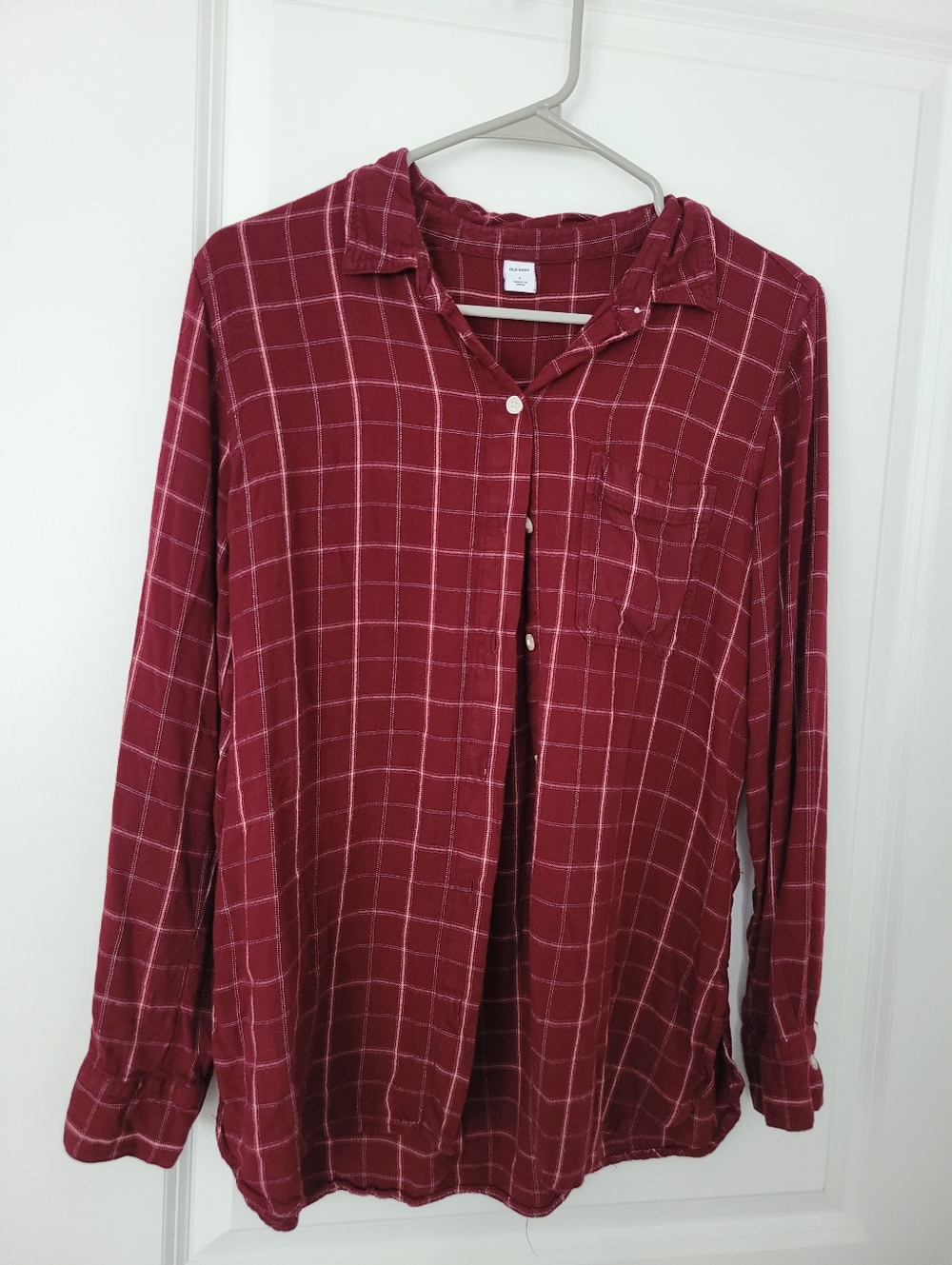 Old Navy Red Plaid Long-Sleeve Button-Down Shirt
